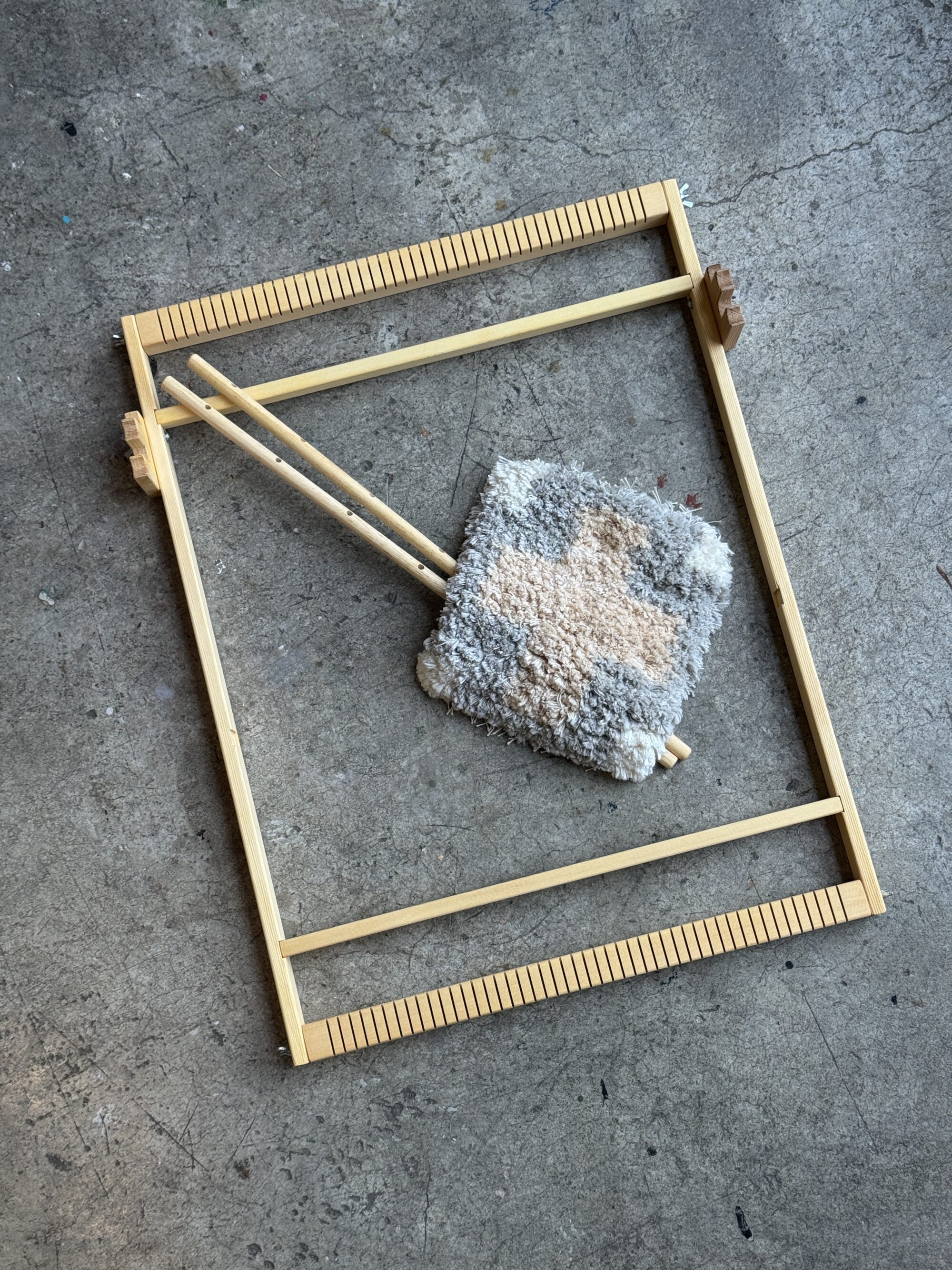 身近な樹木をつかった草木染めと織りの会 – ノッティング織り編 –